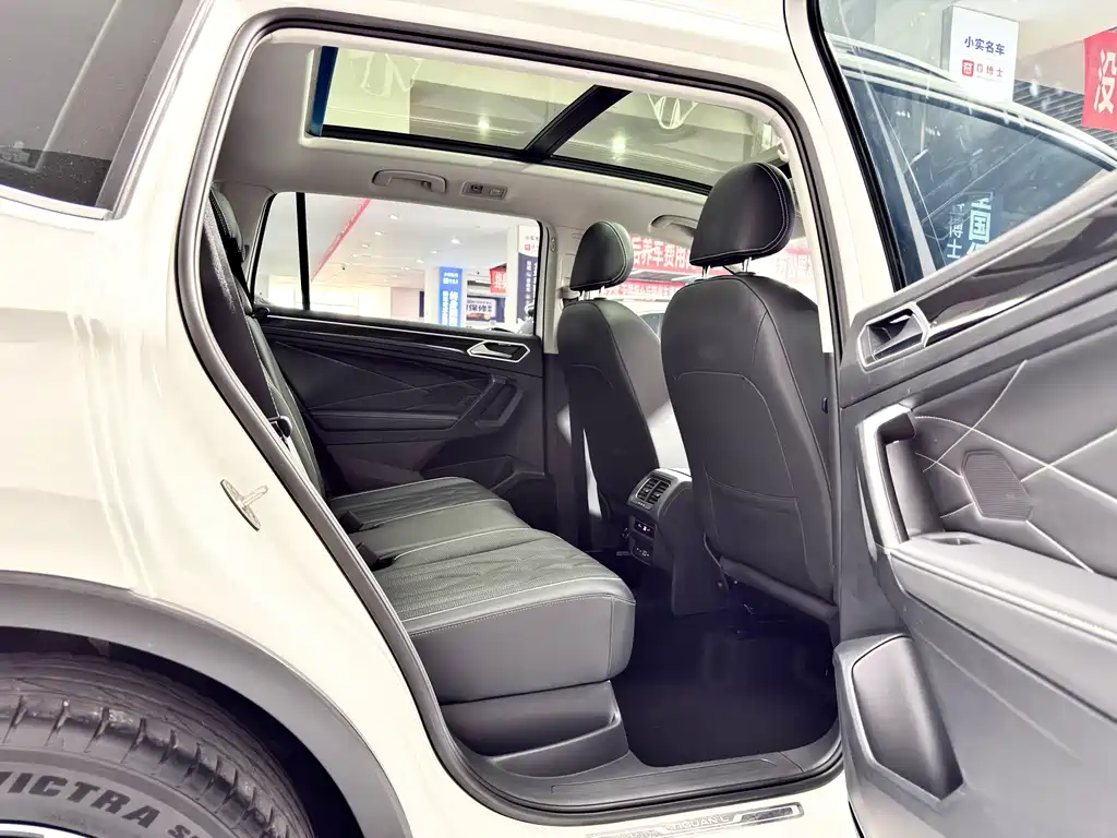 Volkswagen Tiguan L 2021 — фото 11