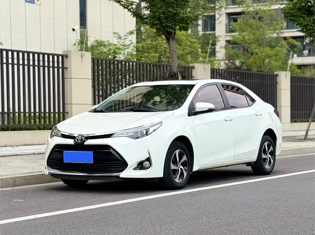 Toyota Levin 2017 — фото 1