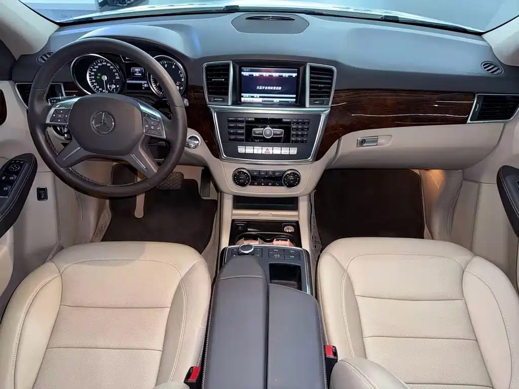 Mercedes-Benz M-Class 2013 — фото 14