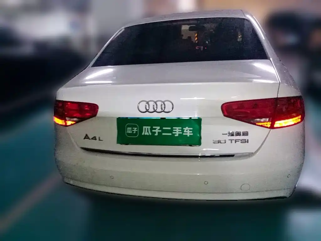 Audi A4L 2014