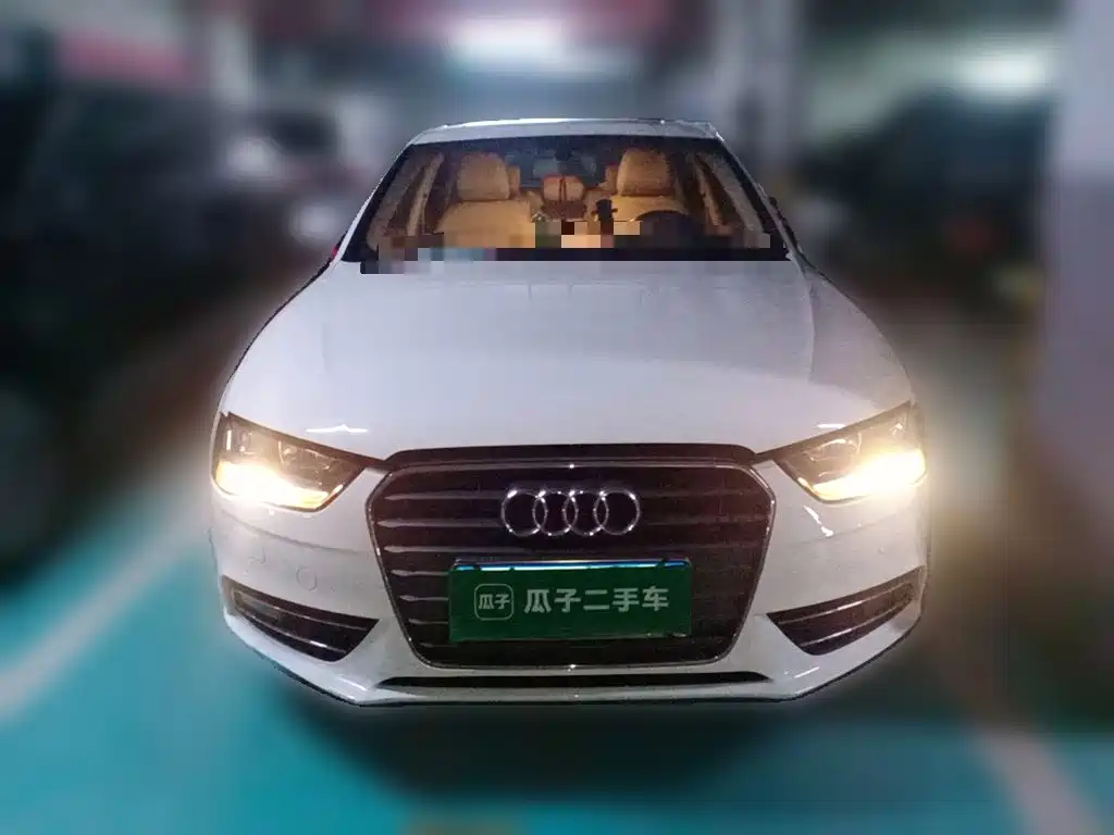 Audi A4L 2014