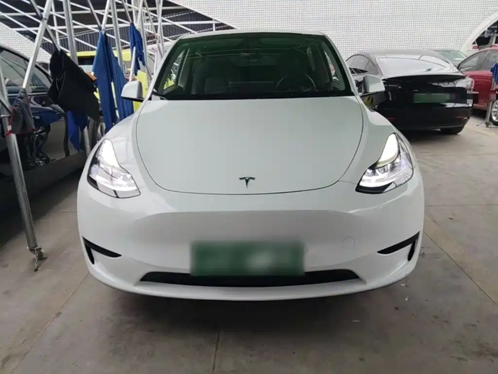 Tesla Model Y 2022 — фото 3