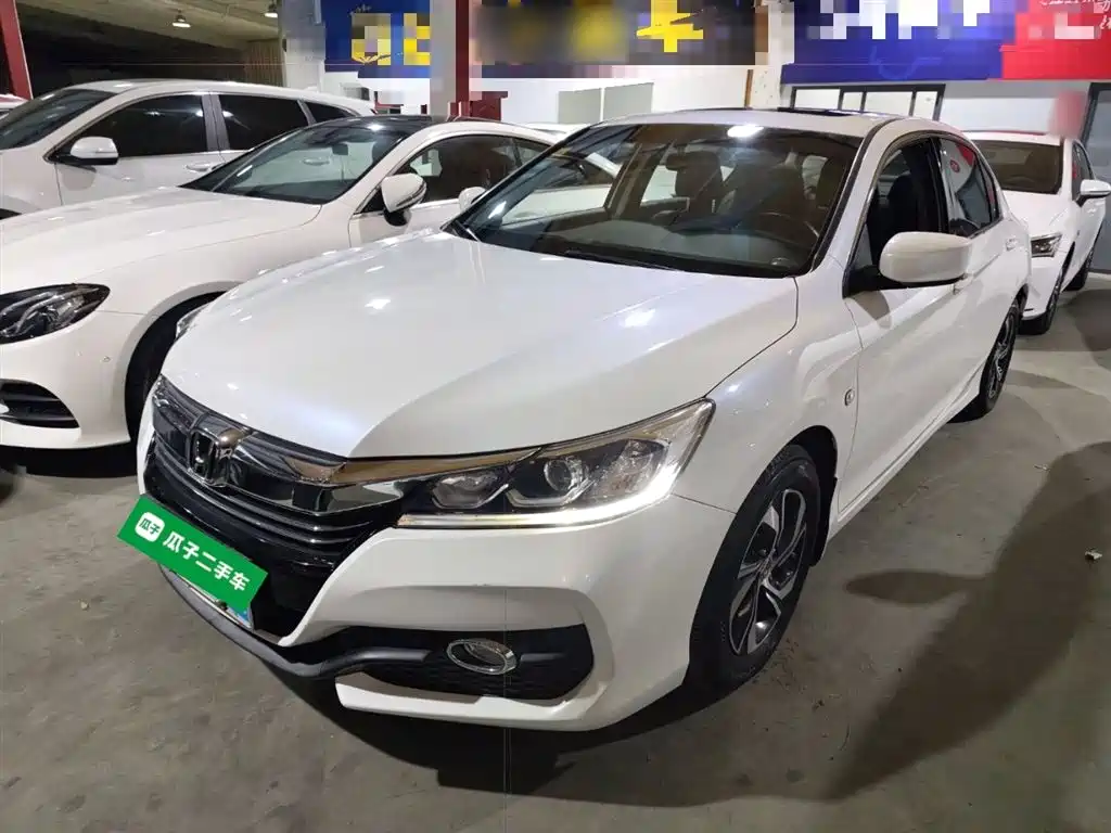 Honda Accord 2017 — фото 2