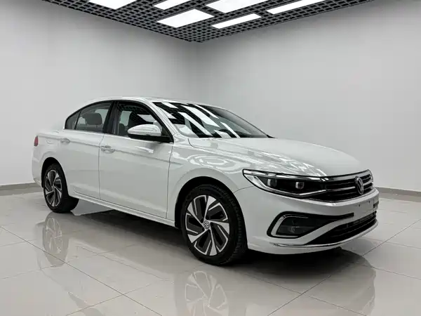 Volkswagen Bora 2023