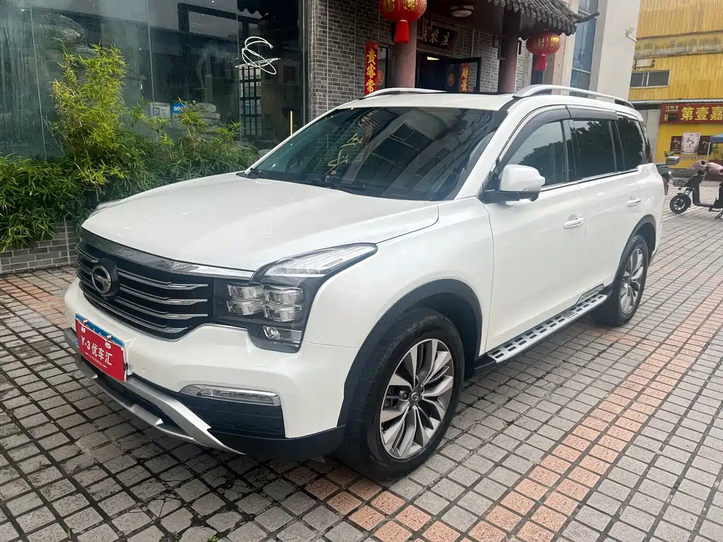 GAC Motor Trumpchi GS8 2017 — фото 1