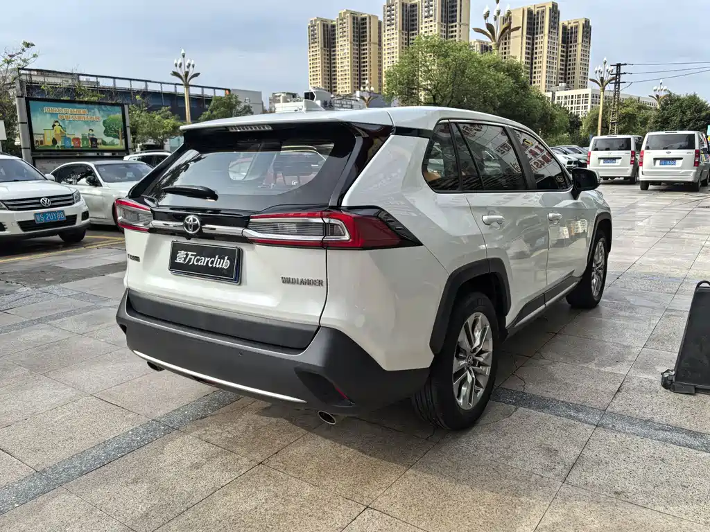 Toyota Wildlander 2022 — фото 12