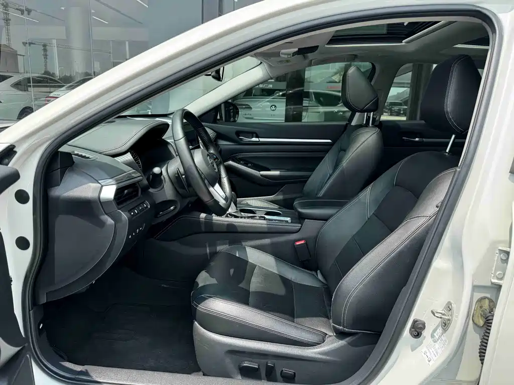 Nissan Teana 2022