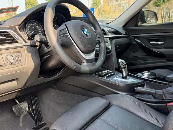 BMW 3 Series GT 2019