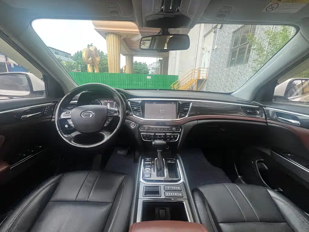 GAC Motor Trumpchi GS8 2017 — фото 21