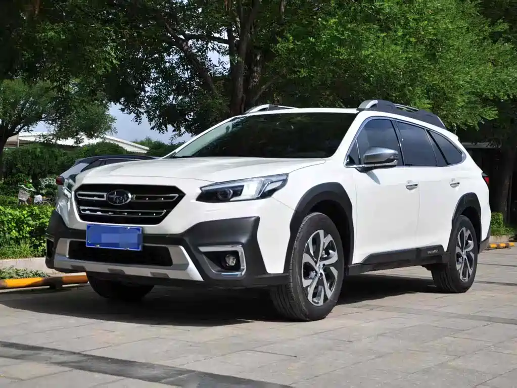 Subaru Outback 2021 — фото 1