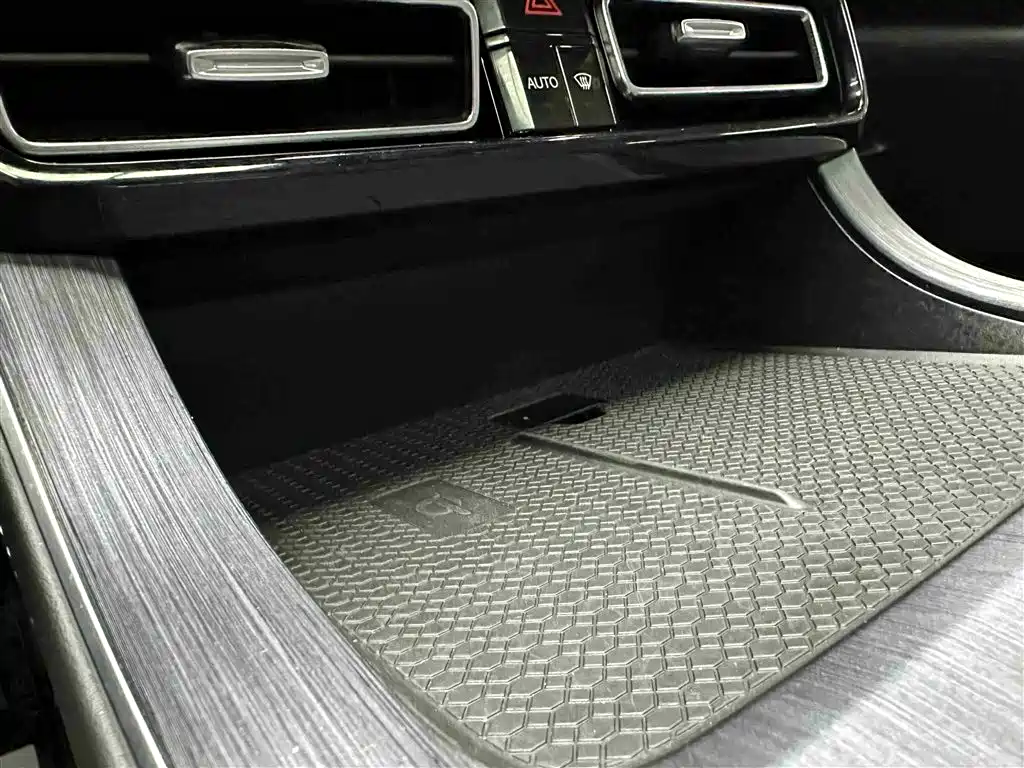 GAC Motor Trumpchi GS8 2023 — фото 16