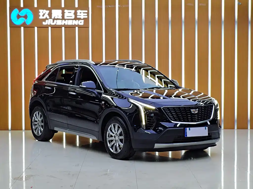 Cadillac XT4 2021 — фото 2