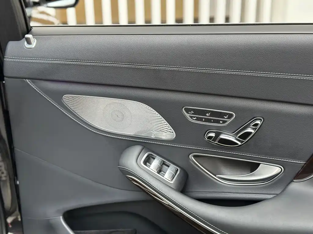 Mercedes-Benz Maybach S-Class 2020 — фото 16