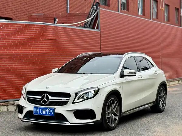 Mercedes-Benz GLA AMG 2018