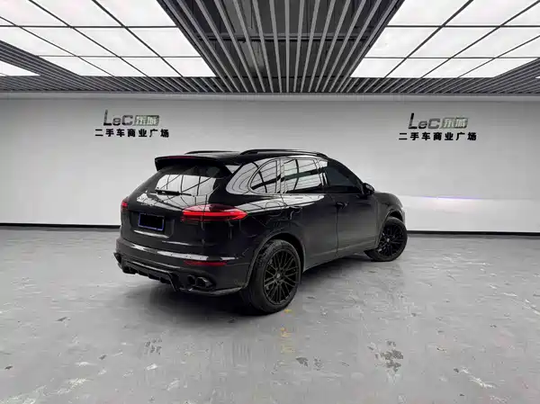 Porsche Cayenne 2016
