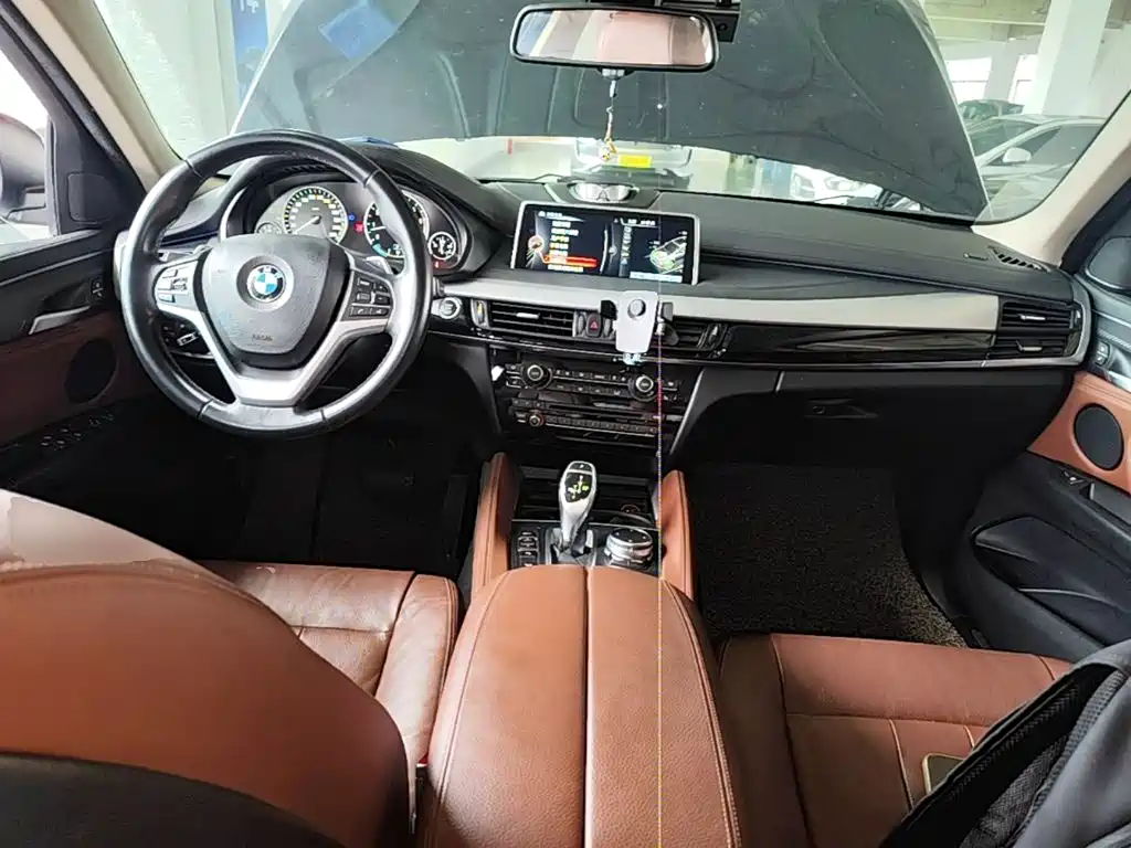 BMW X6 2015 — фото 6