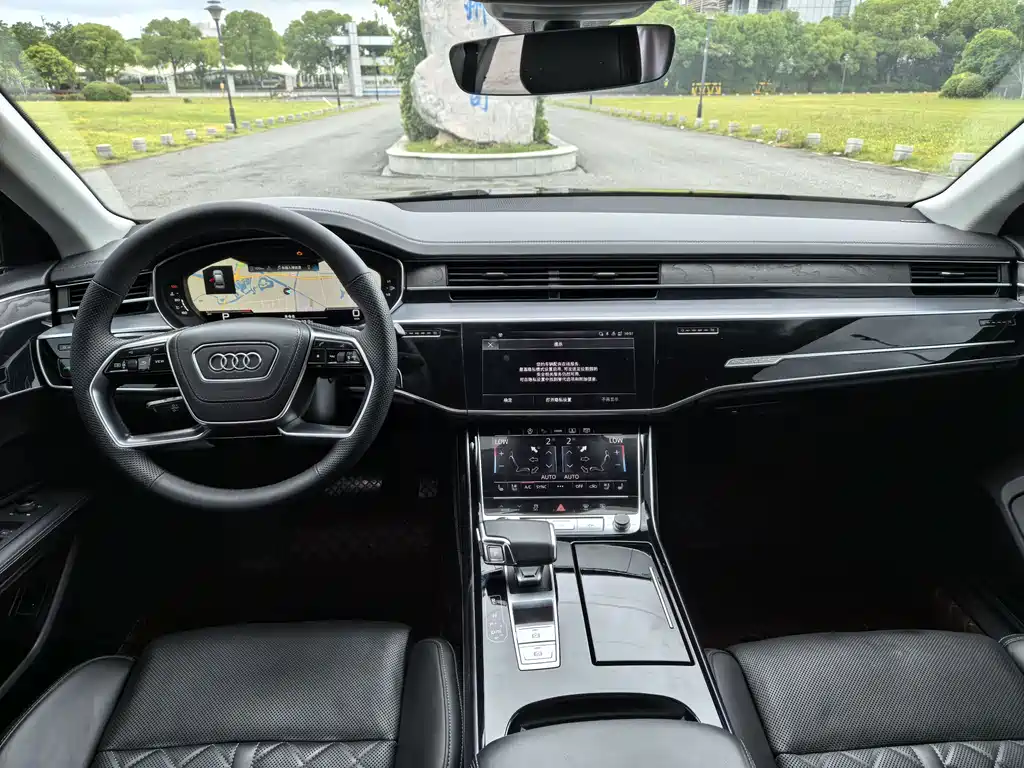 Audi A8 2024 — фото 13