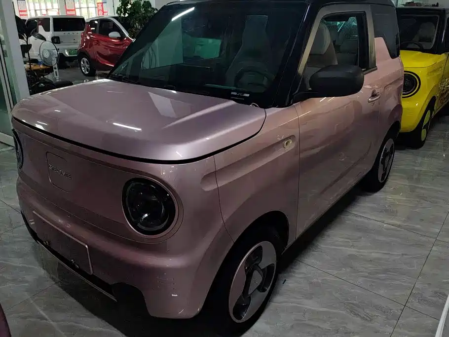 Geely Galaxy Panda 2023