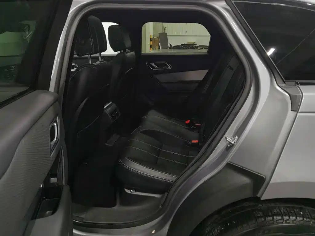 Land Rover Range Rover Velar 2020 — фото 15