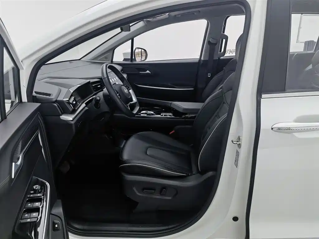 Hyundai Custo 2023 — фото 10