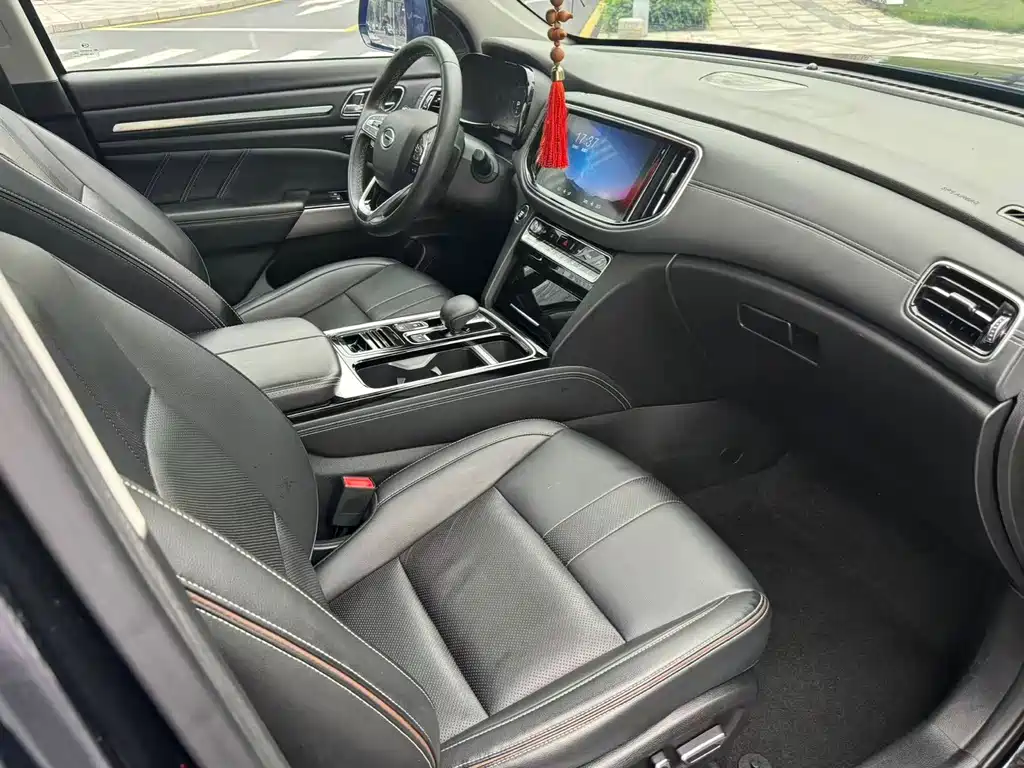GAC Motor Trumpchi GS8 2021 — фото 11