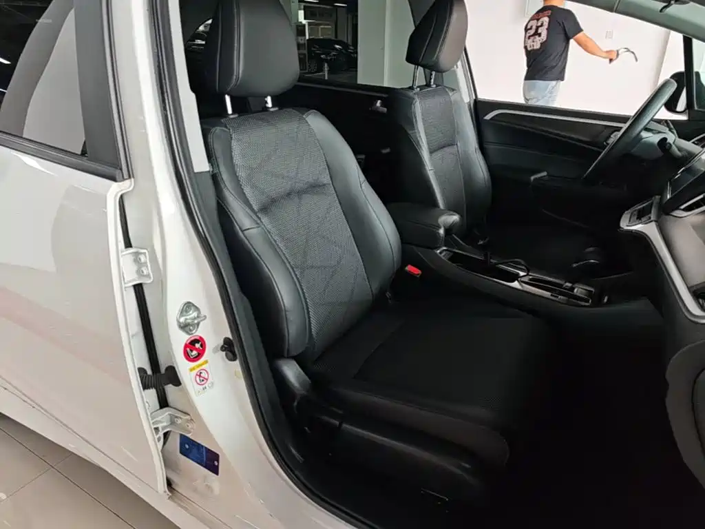 Honda Jade 2015 — фото 25