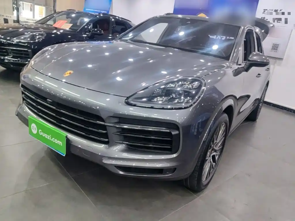 Porsche Cayenne 2022 — фото 1