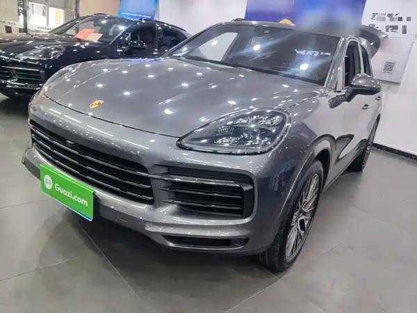 Porsche Cayenne 2022