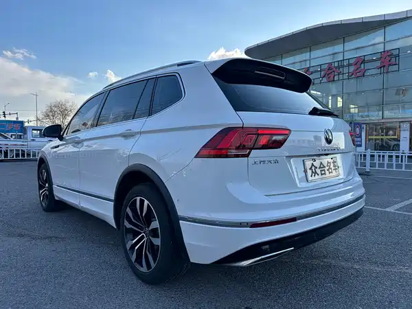Volkswagen Tiguan L 2021