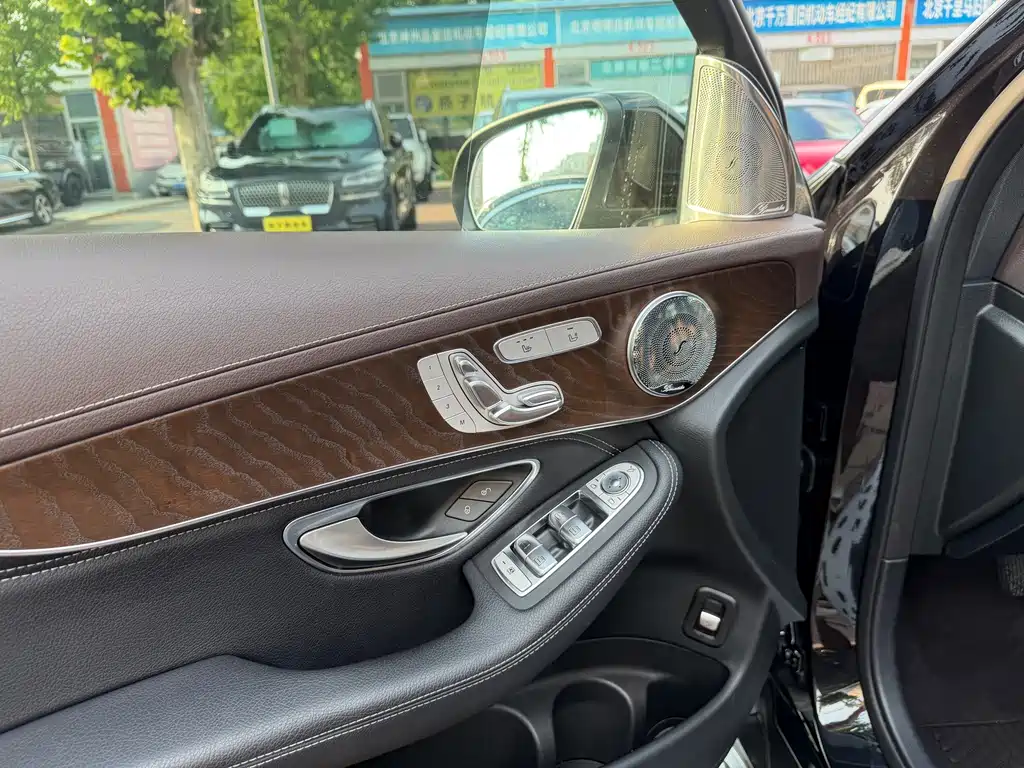 Mercedes-Benz GLC 2020