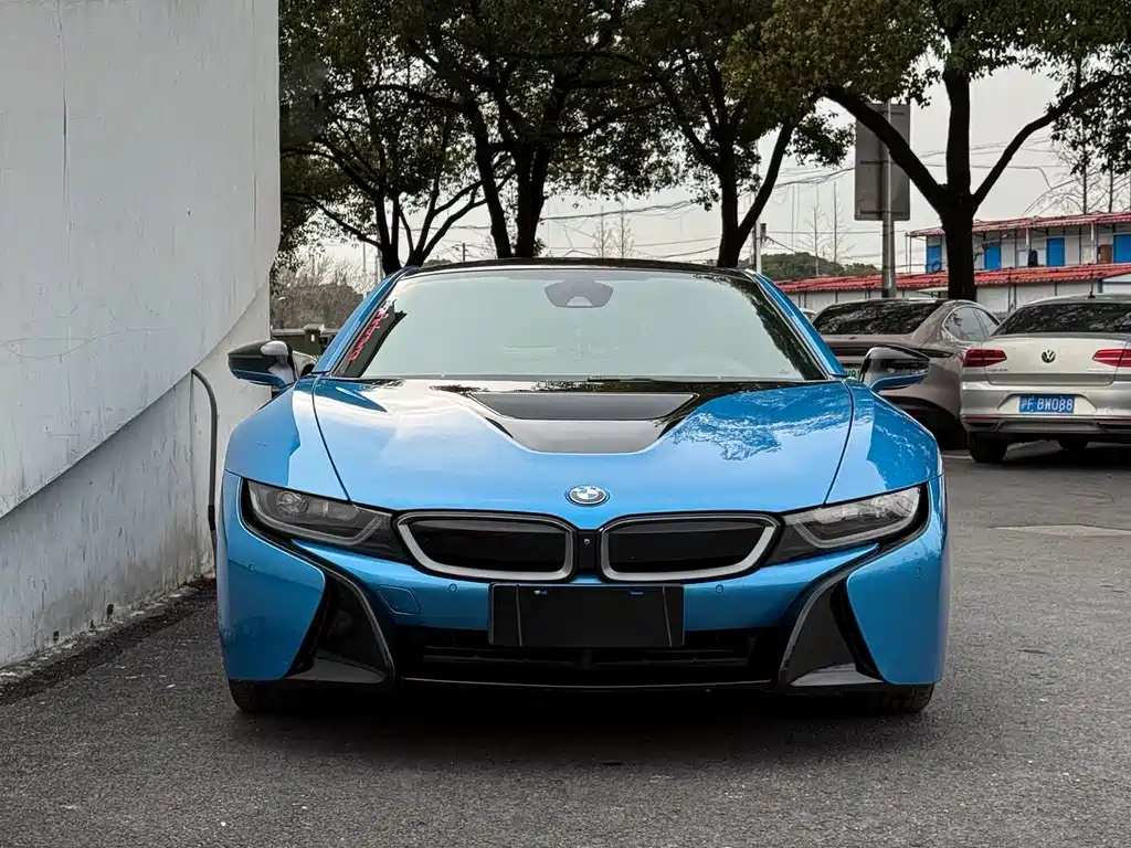 BMW i8 2017 — фото 2