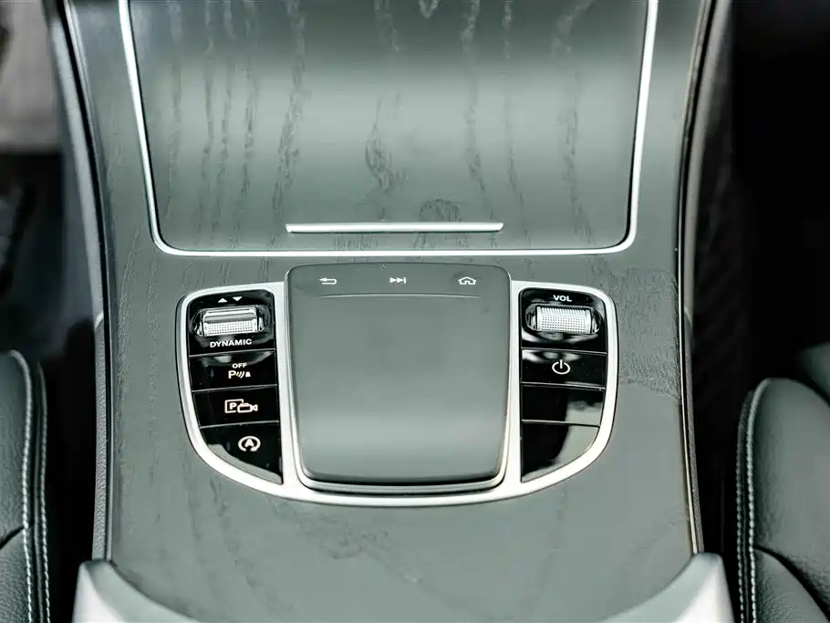 Mercedes-Benz C-Class 2020 — фото 14