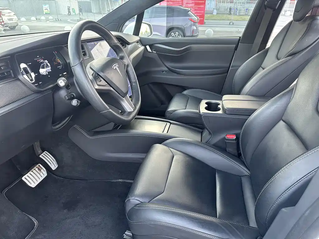 Tesla Model X 2019 — фото 14