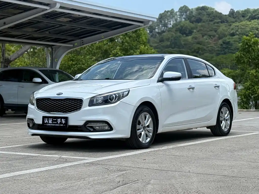 Kia K4 2015 — фото 1