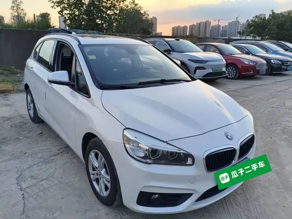 BMW 2 Series Station Wagon 2018 — фото 10