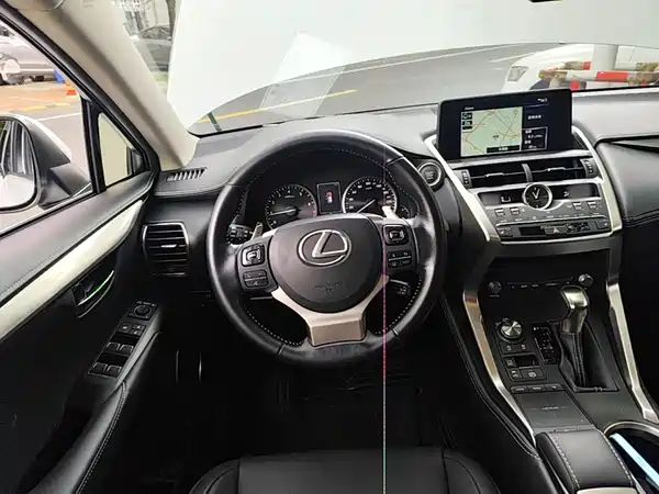 Lexus NX 2020