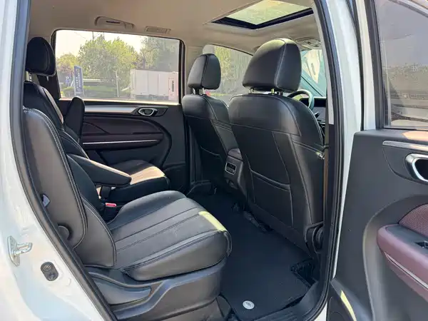 GAC Trumpchi M6 2023