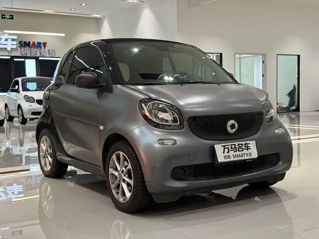 smart fortwo 2018 — фото 2