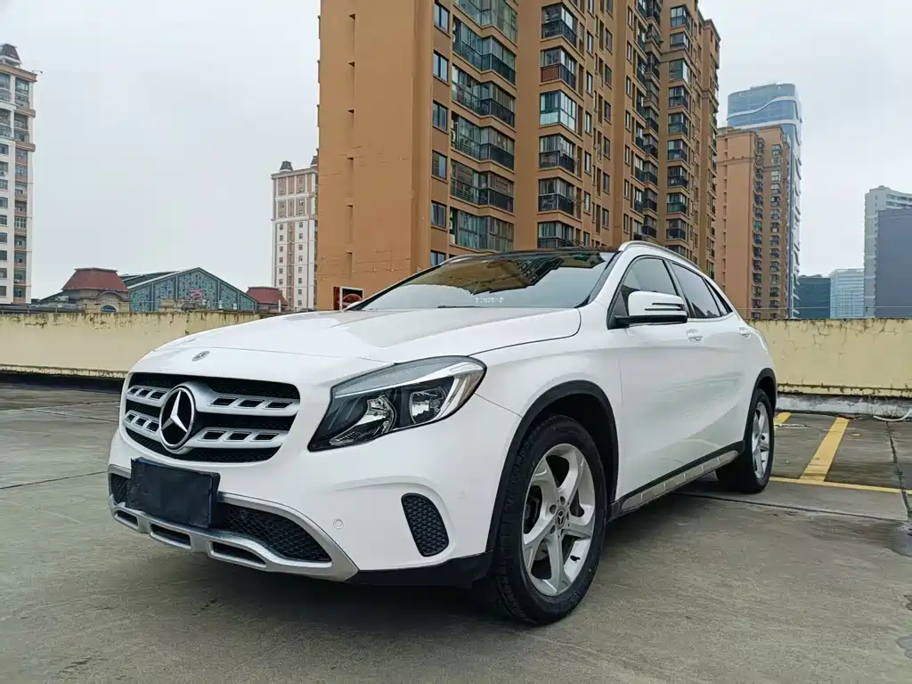 Mercedes-Benz GLA 2019 — фото 1