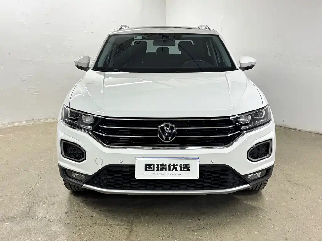 Volkswagen T-Roc 2023 — фото 2