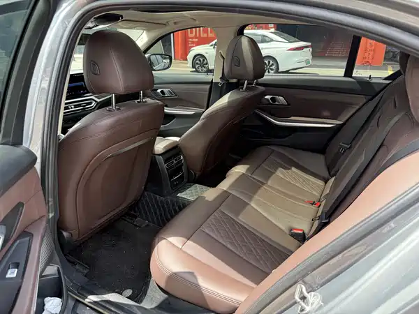 BMW i3 2024