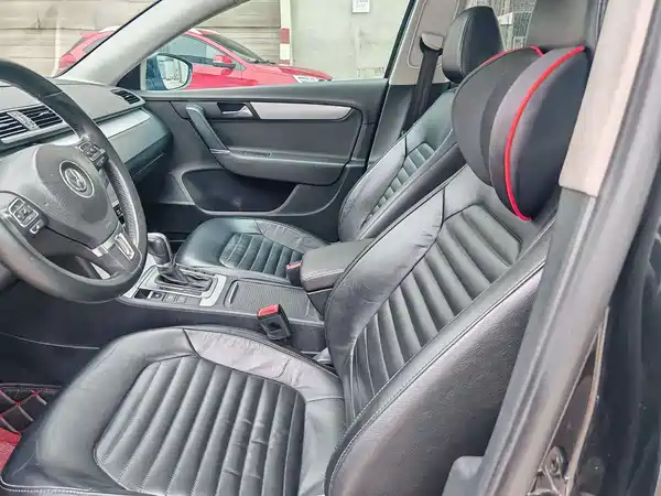 Volkswagen Magotan 2015