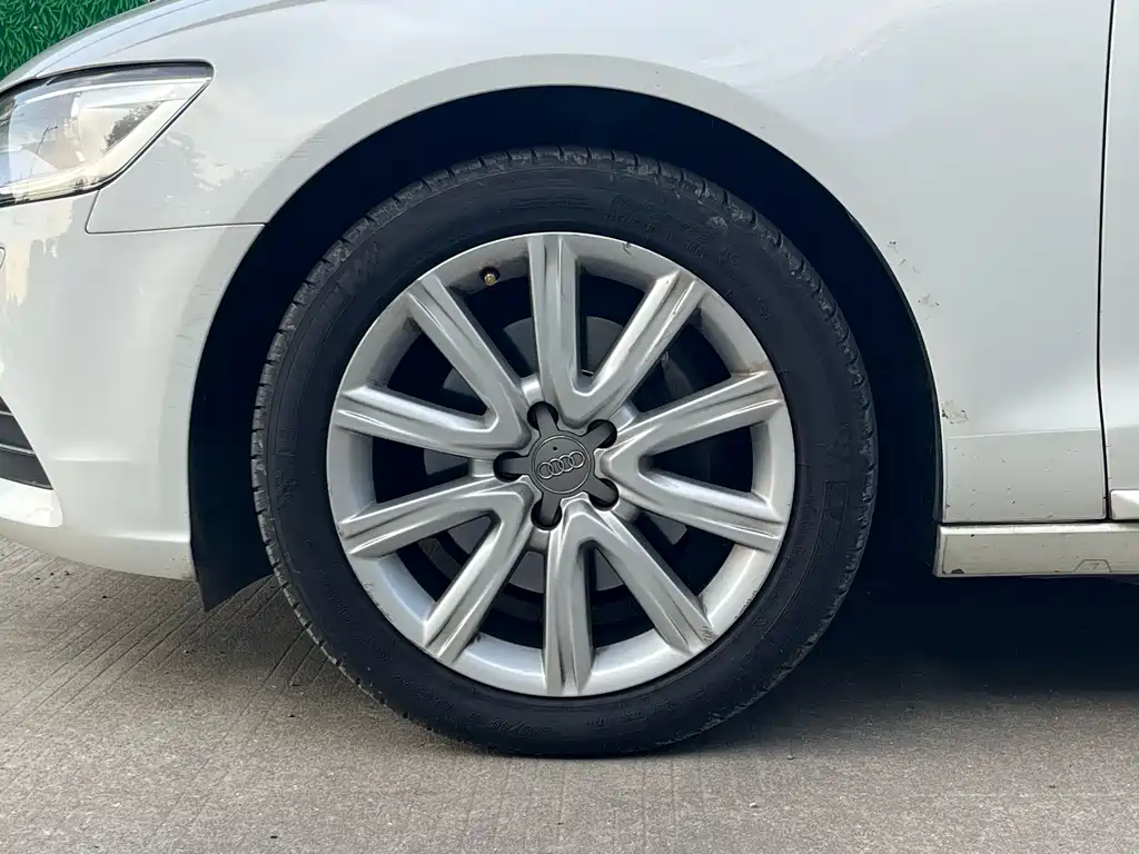 Audi A6L 2015 — фото 11