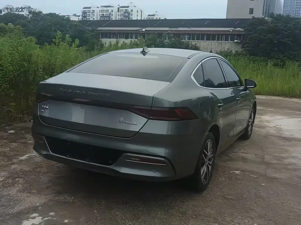 BYD Qin PLUS 2022 — фото 15