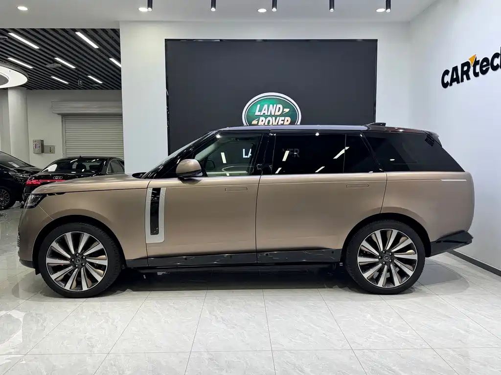 Land Rover Range Rover 2025 — фото 7