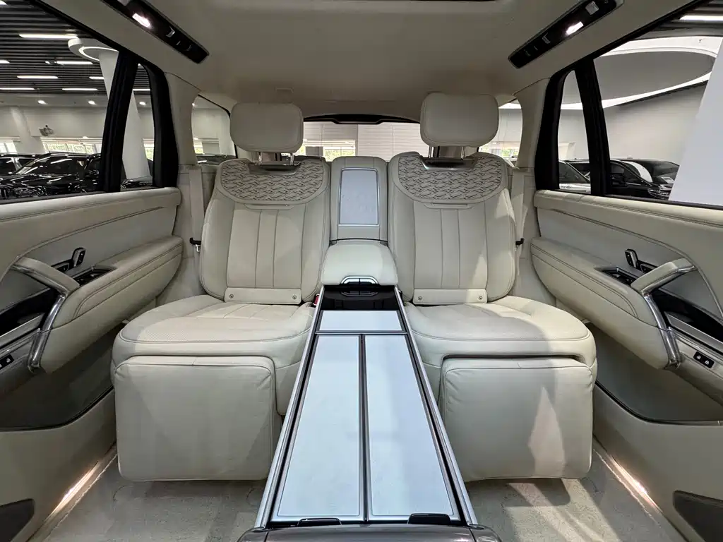 Land Rover Range Rover 2025 — фото 23