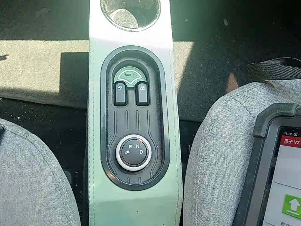 Wuling MINIEV 2022 — фото 10