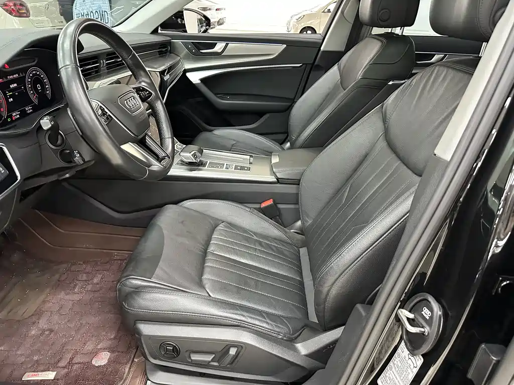 Audi A6L 2022