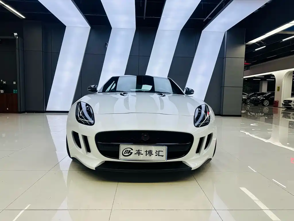Jaguar F-TYPE 2017 — фото 2