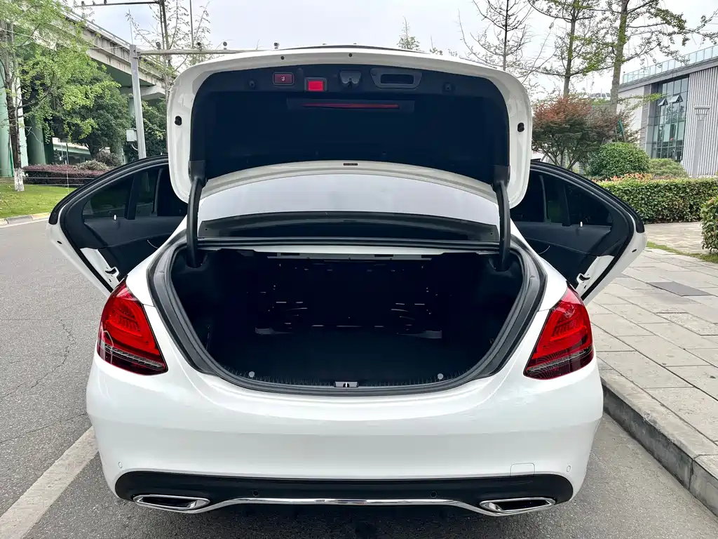 Mercedes-Benz C-Class 2020 — фото 15